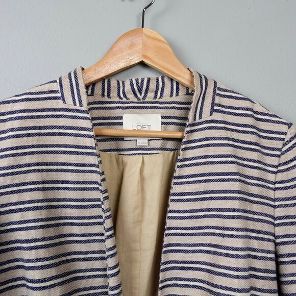 LOFT Linen Blend Striped Blazer Jacket Sz 12 Beige Navy Pleated Peplum Collarles - Picture 3 of 12